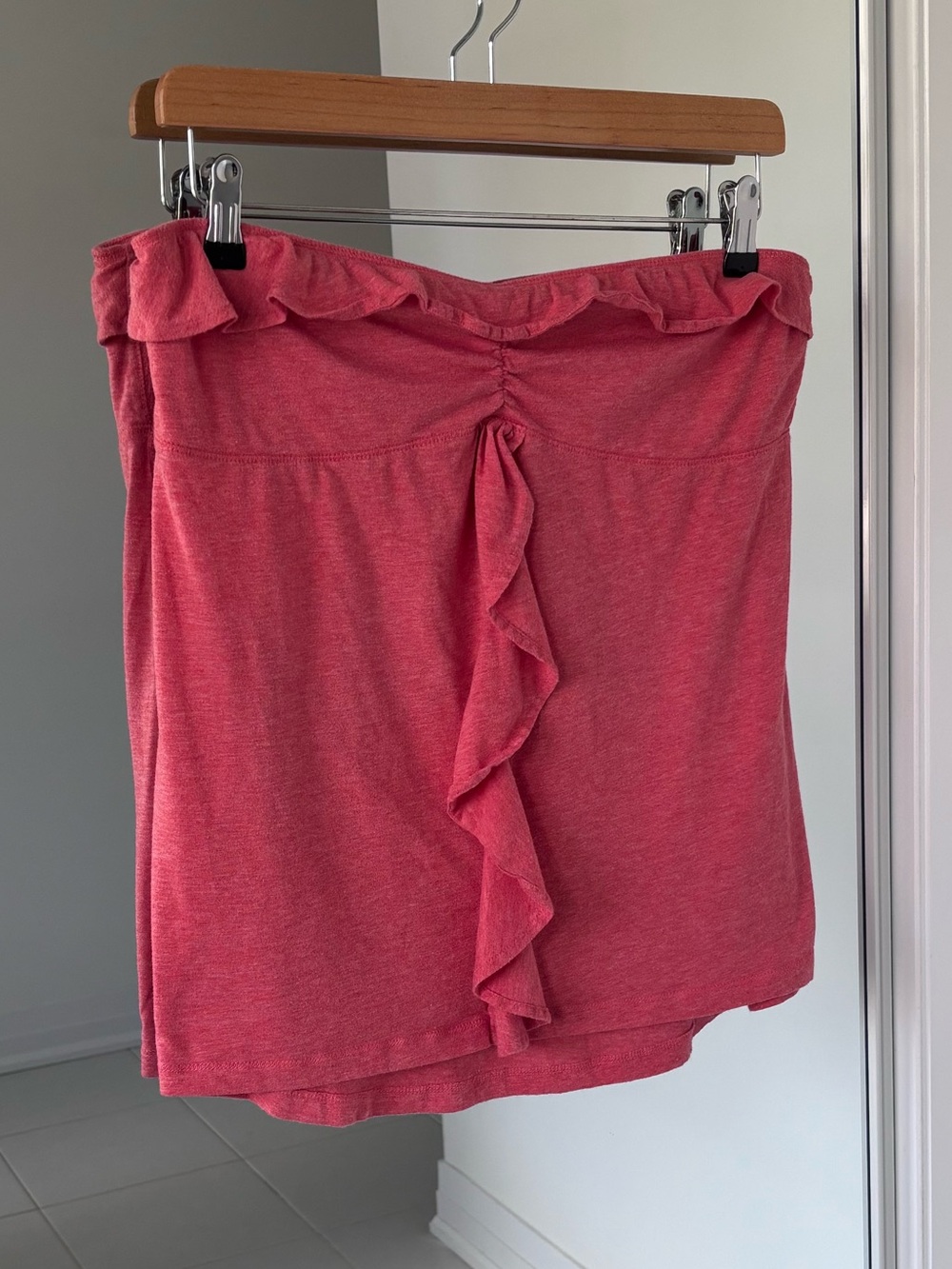Garage Strapless Ruffle Tube Top